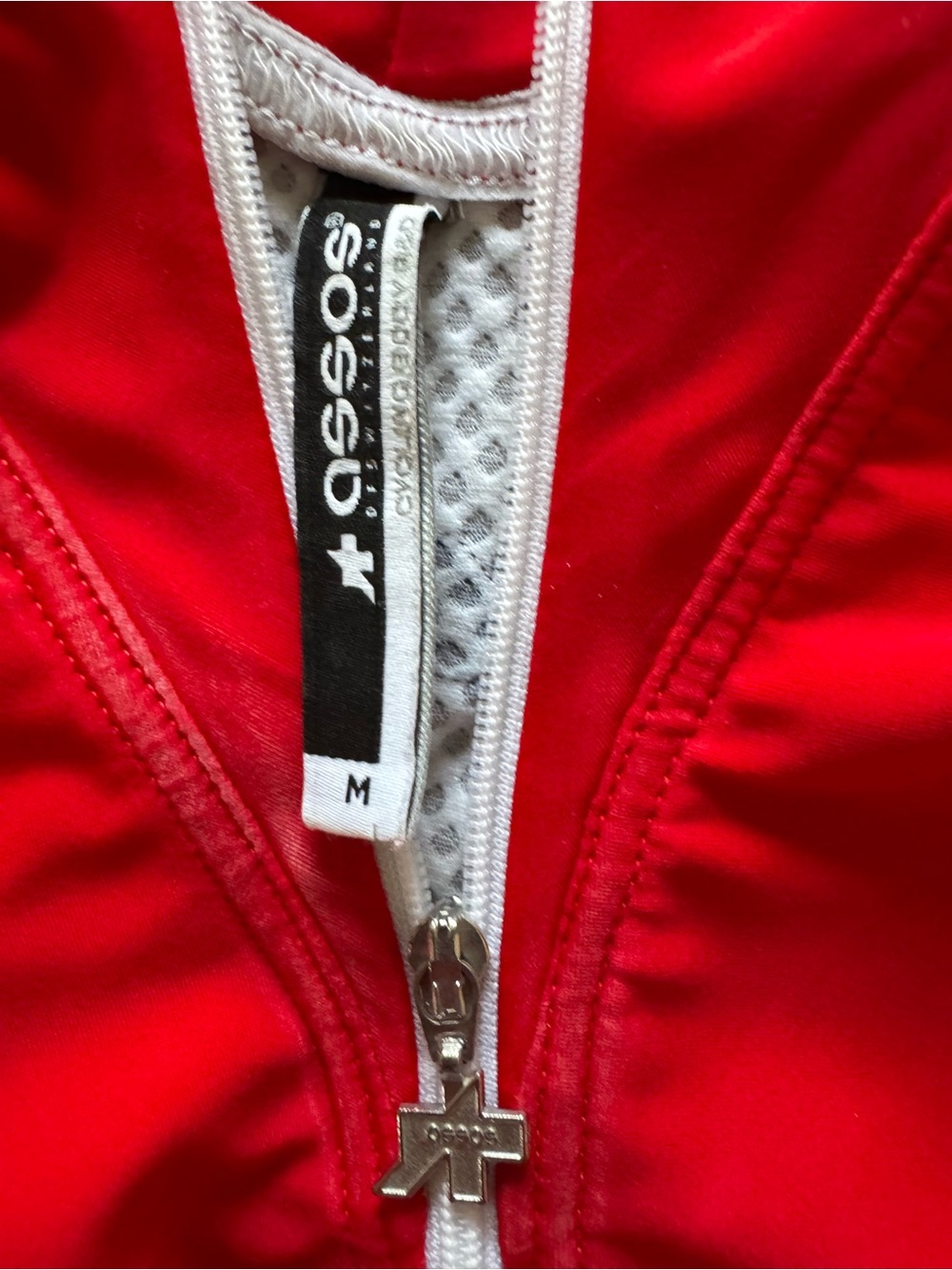Women’s Assos Red Short-Sleeve Cycling Jersey with Full Zip M - Picture 3 of 4
